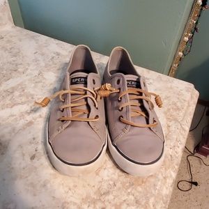 Sperry Pier View Sneaker